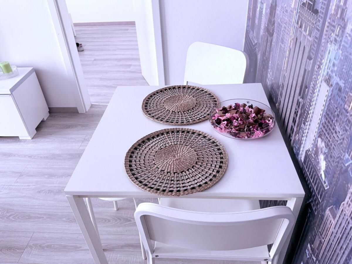 Simple And Modern Timişoara